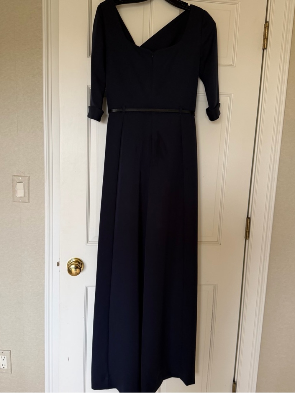 Black Halo Jackie-O 3/4 sleeve jumpsuit (navy, size 4) - Picture 9 of 16
